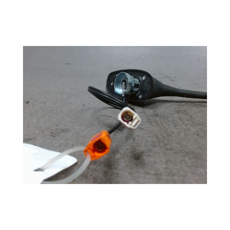 ANTENNE RADIO PEUGEOT 208