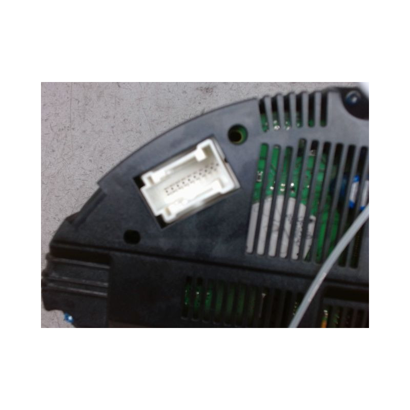 BLOC COMPTEURS MERCEDES CLASSE B 2008-