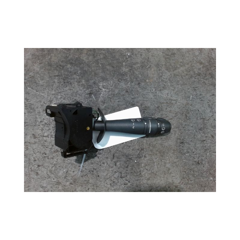 COMMANDE ESSUIE GLACE RENAULT TWINGO 2 2010-