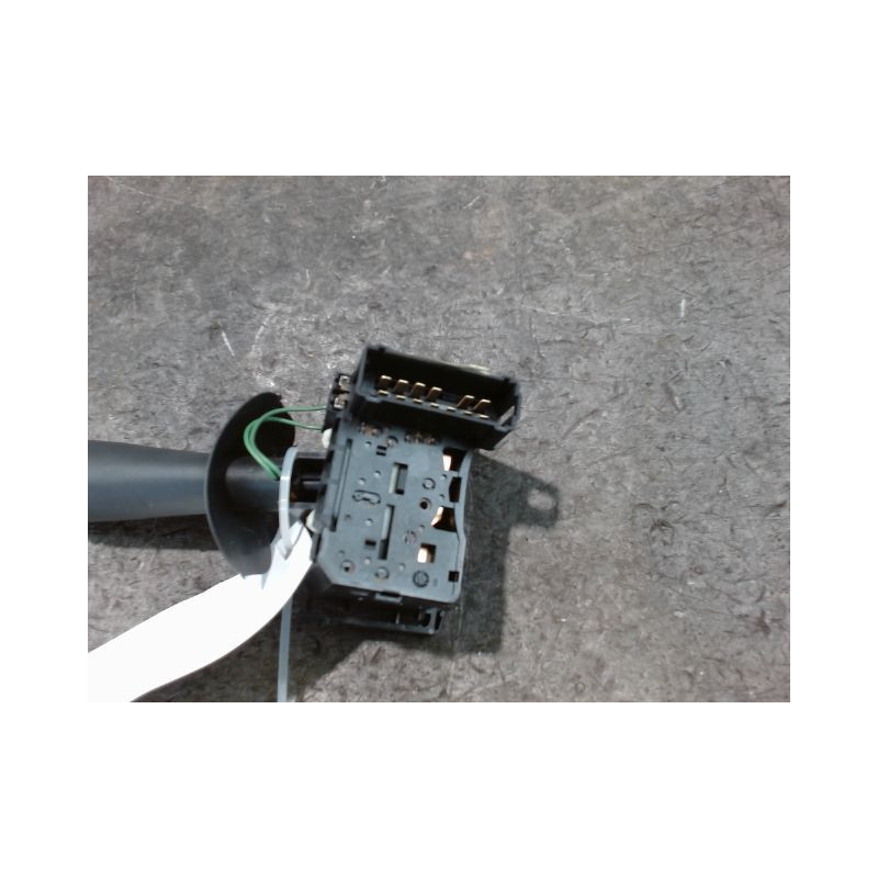 COMMANDE ESSUIE GLACE RENAULT TWINGO 2 2010-