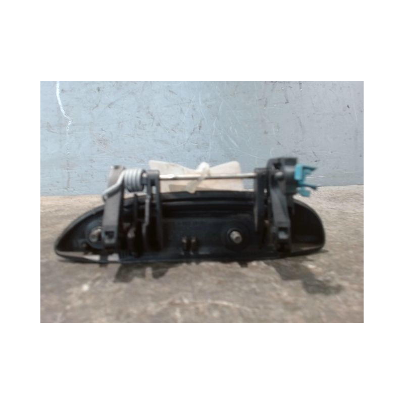 POIGNEE EXTERIEURE PORTE ARRIERE DROIT RENAULT CLIO II PH.2 01-06