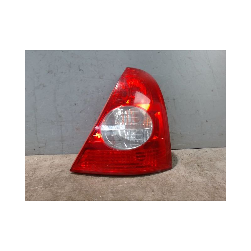 FEU ARRIERE DROIT RENAULT CLIO II PH.2 01-06