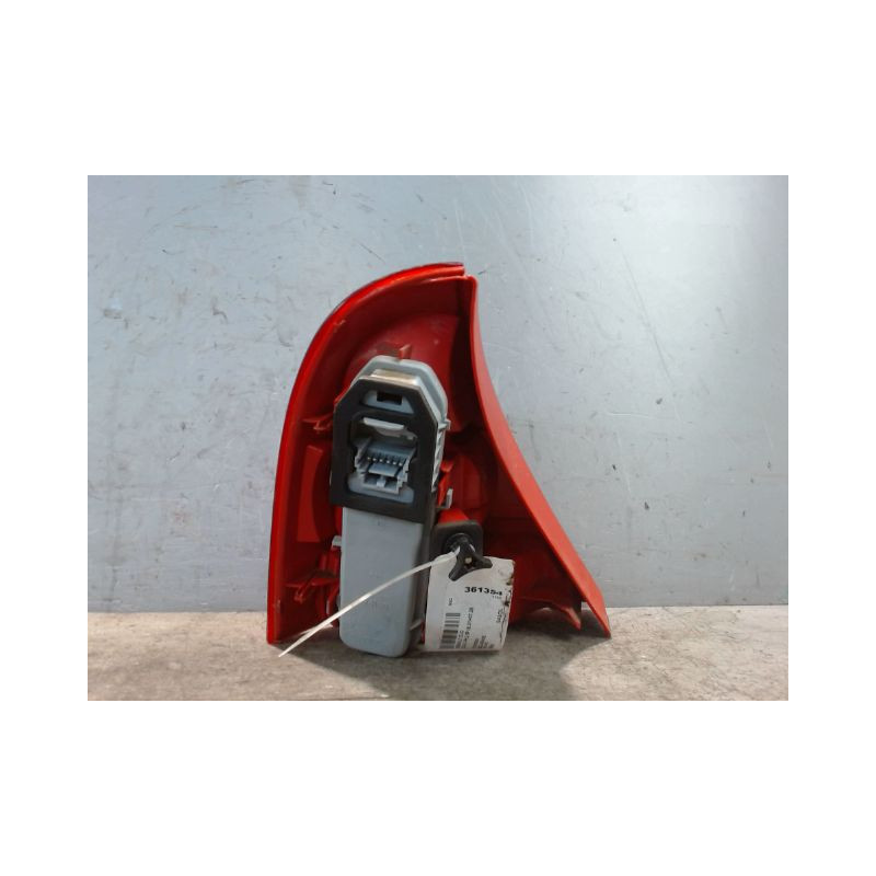 FEU ARRIERE DROIT RENAULT CLIO II PH.2 01-06