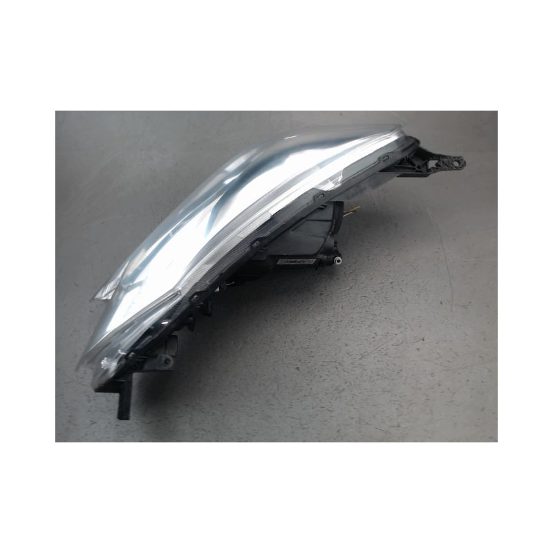 PHARE DROIT NISSAN NOTE
