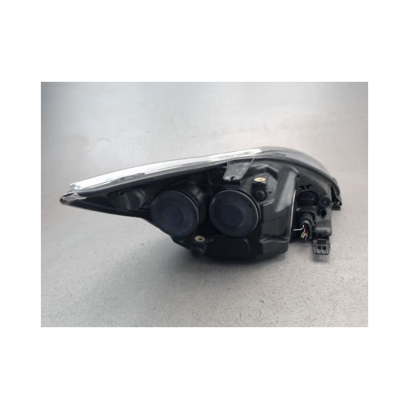 PHARE GAUCHE FORD FOCUS