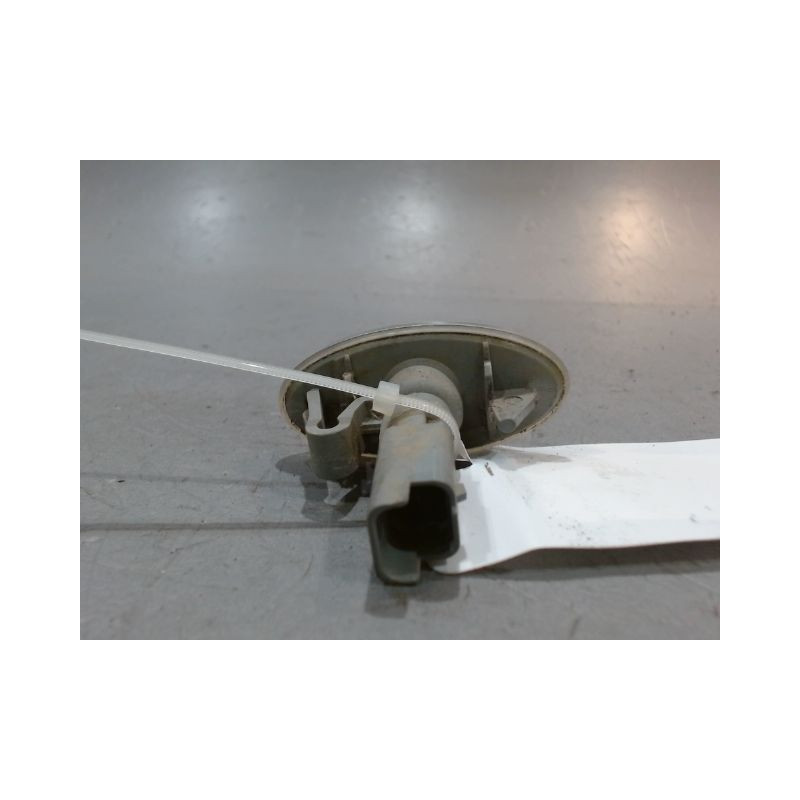 REPETITEUR AILE GAUCHE PEUGEOT PARTNER
