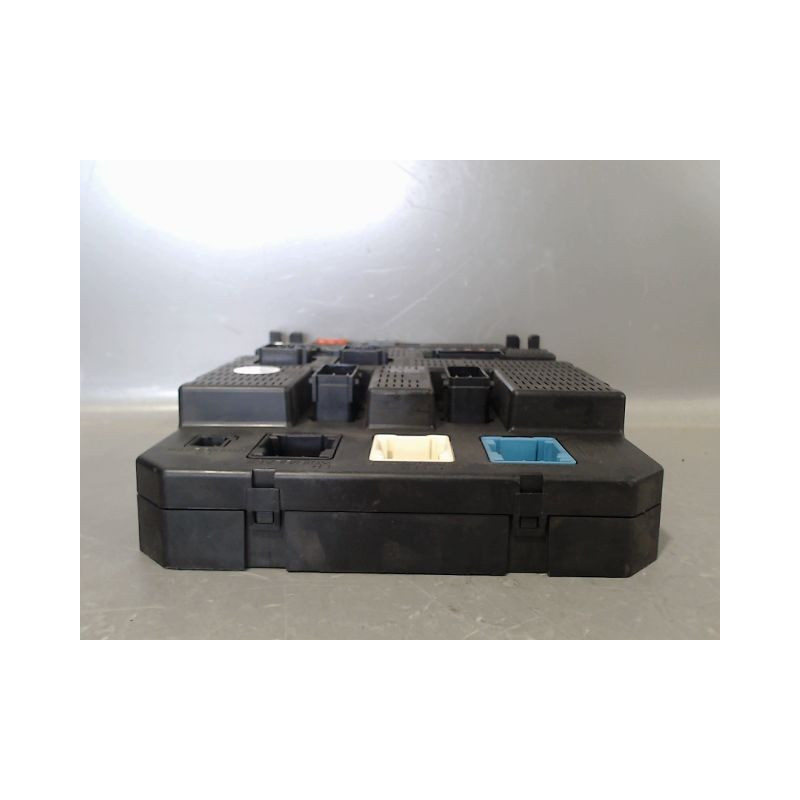 BOITIER GESTION HABITACLE PEUGEOT 207 5P