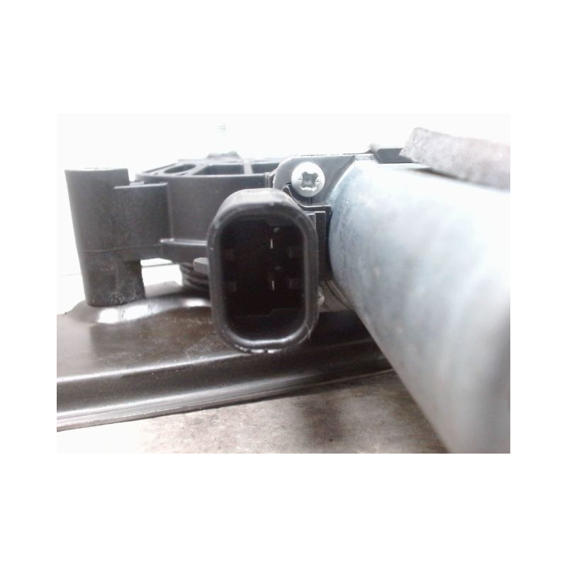 MECANISME+MOTEUR LEVE-GLACE AVANT GAUCHE FIAT PUNTO