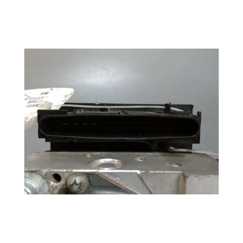 UNITE HYDRAULIQUE ABS TOYOTA AVENSIS
