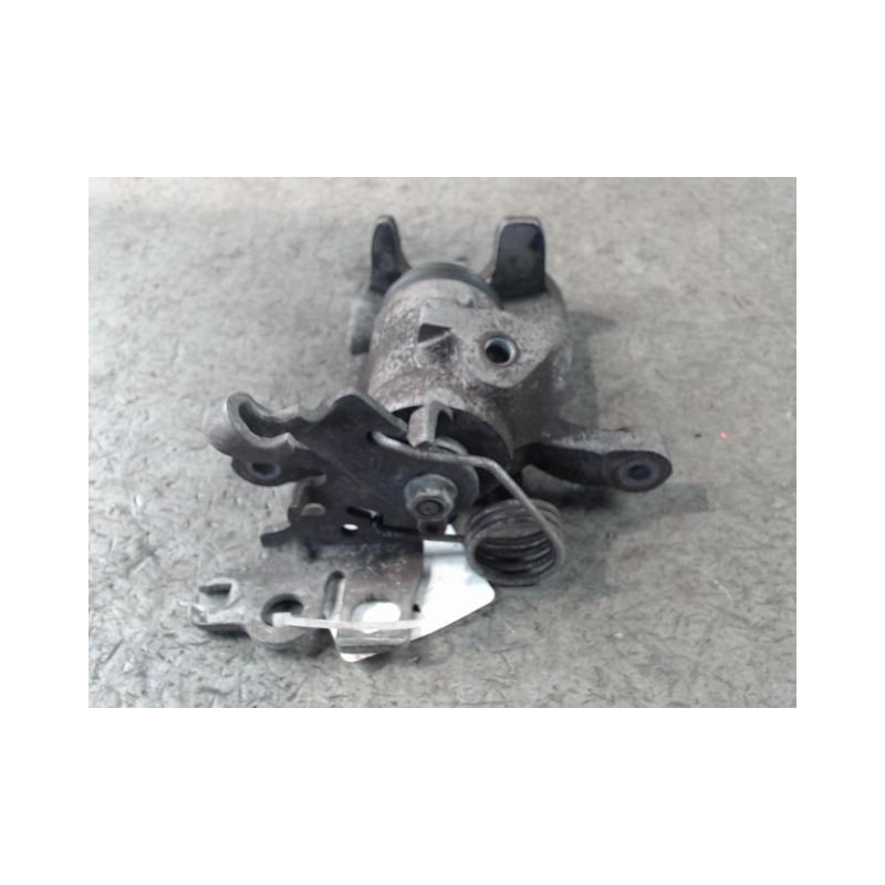 ETRIER DE FREIN ARRIERE GAUCHE VOLKSWAGEN CADDY COMBI 2004-