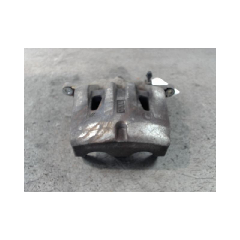 ETRIER DE FREIN AVANT GAUCHE TOYOTA RAV4