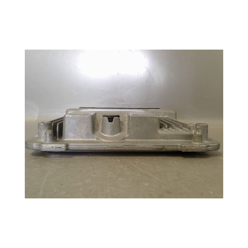 CALCULATEUR MOTEUR RENAULT MEGANE