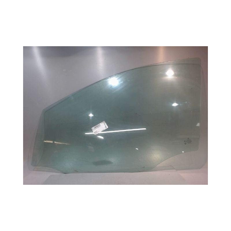 GLACE PORTE AVG MERCEDES CLASSE B