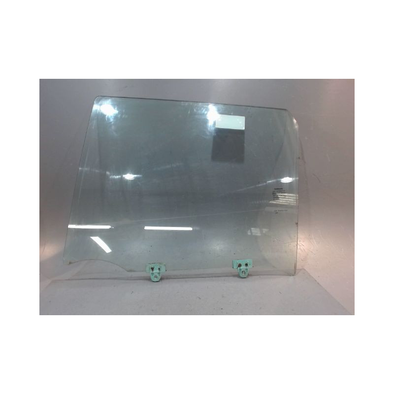 GLACE PORTE ARG NISSAN JUKE