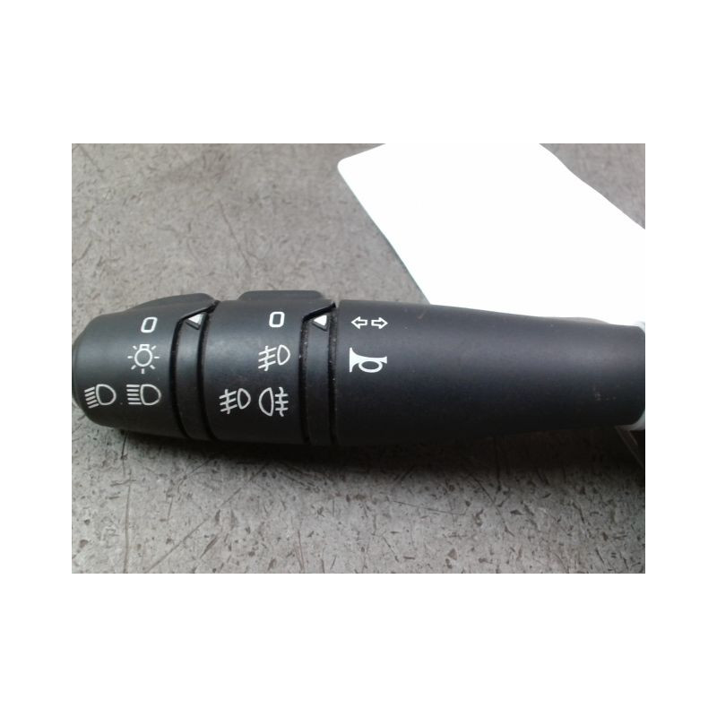 COMMANDE ECLAIRAGE DACIA DUSTER BREAK Phase 1 2010-2013