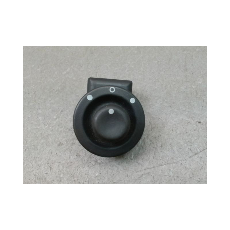 COMMANDE RETROVISSEUR EXTERIEUR ELECTRIQUE RENAULT CLIO III Phase 1 2005-2009