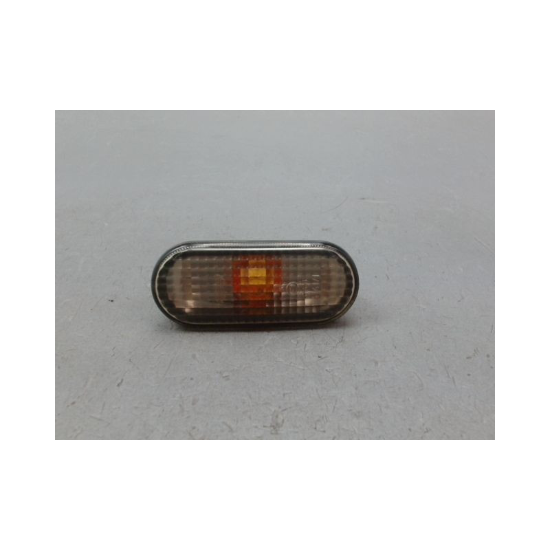 REPETITEUR AILE DROIT VOLKSWAGEN PASSAT BERL. IV Phase 1 1996-2000