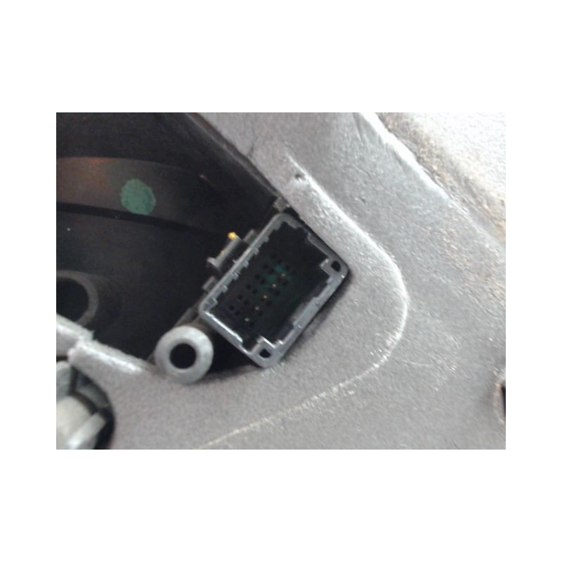 RETROVISEUR EXTERIEUR ELECTRIQUE GAUCHE RENAULT CLIO ESTATE III Phase 1 2008-2009