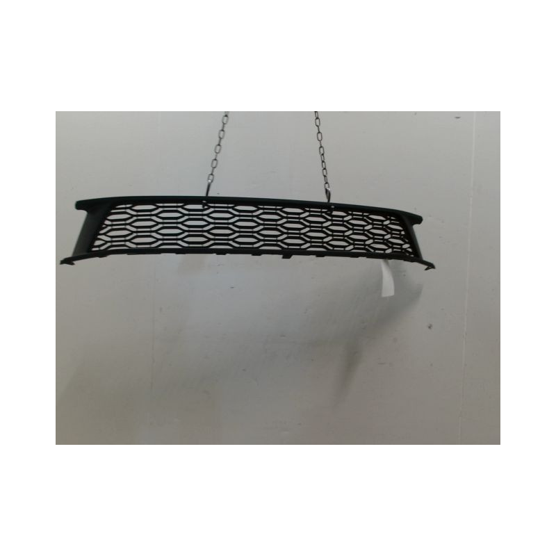 GRILLE PARE-CHOC AVANT DACIA SANDERO II 2012-...