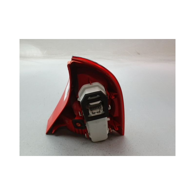 FEU ARRIERE GAUCHE  RENAULT CLIO II Phase 2 2001-2006