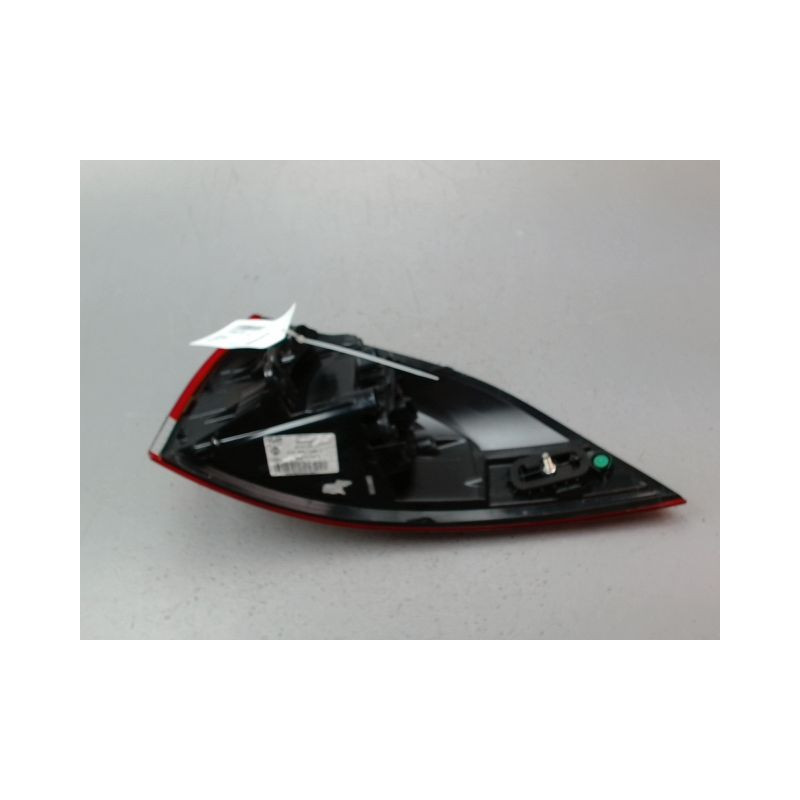 FEU ARRIERE GAUCHE  RENAULT CLIO BREAK IV Phase 1 2012-...