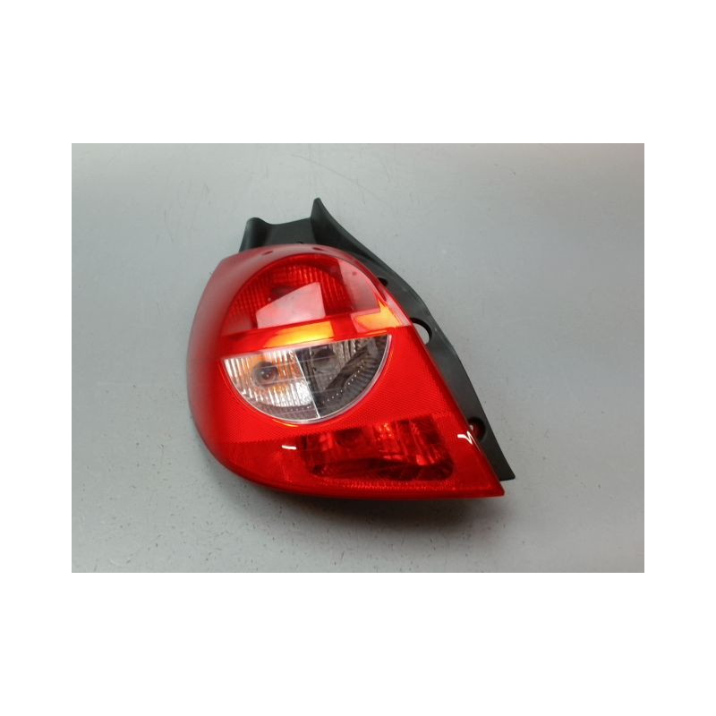 FEU ARRIERE GAUCHE  RENAULT CLIO III Phase 1 2005-2009