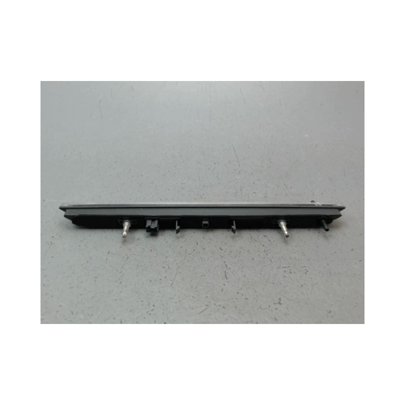 FEUX STOP SUPPLEMENTAIRE PEUGEOT 308 SW 2008-