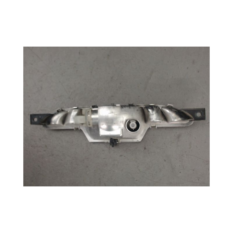 FEU BROUILLARD CENTRAL ARRIERE PEUGEOT 208