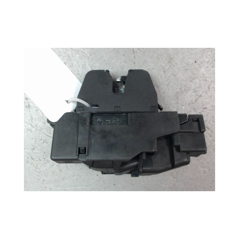 SERRURE HAYON  PEUGEOT 5008 2009-