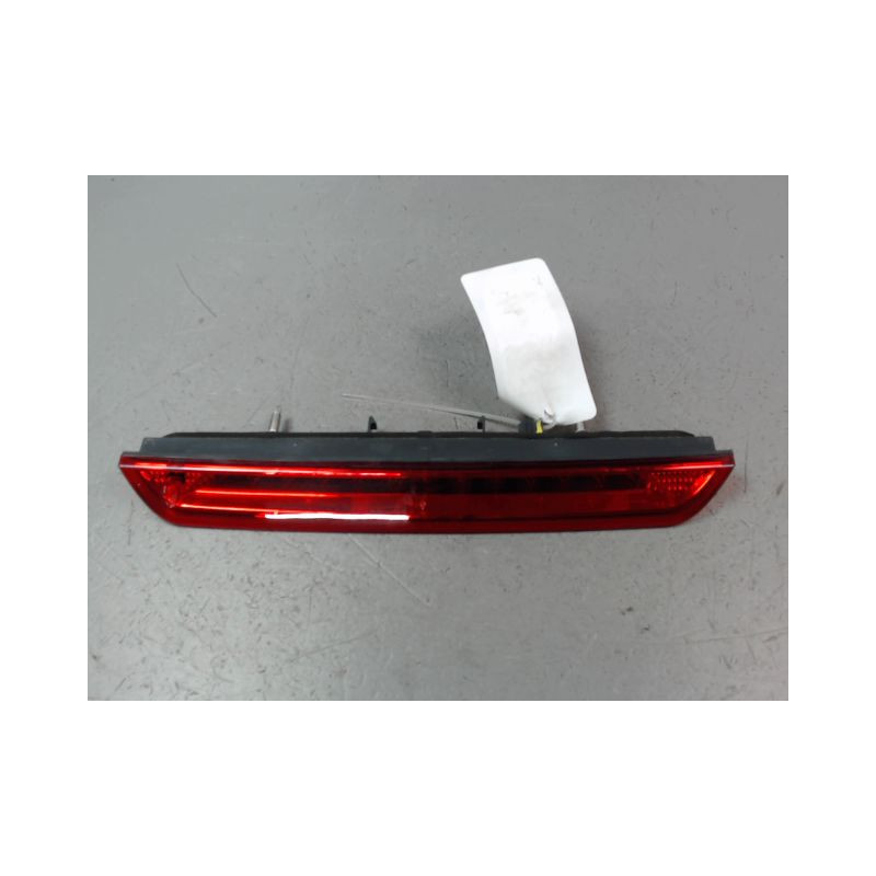 FEUX STOP SUPPLEMENTAIRE PEUGEOT 5008 2009-