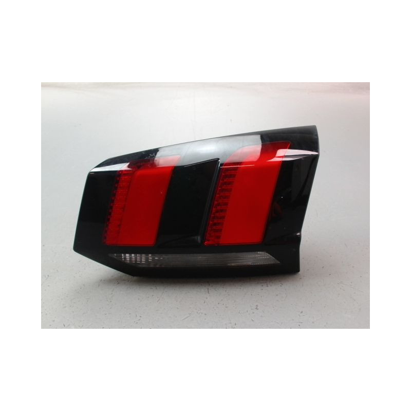 FEU ARRIERE INTERIEUR DROIT PEUGEOT 5008 2009-