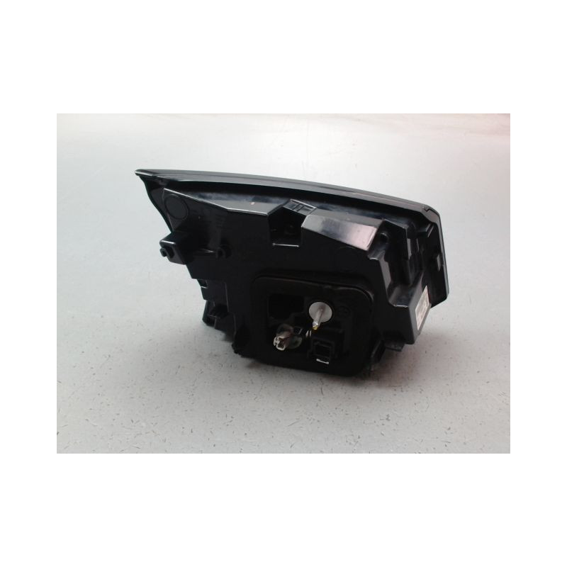 FEU ARRIERE INTERIEUR DROIT PEUGEOT 5008 2009-