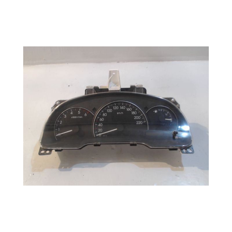 BLOC COMPTEURS TOYOTA AVENSIS VERSO 01-03
