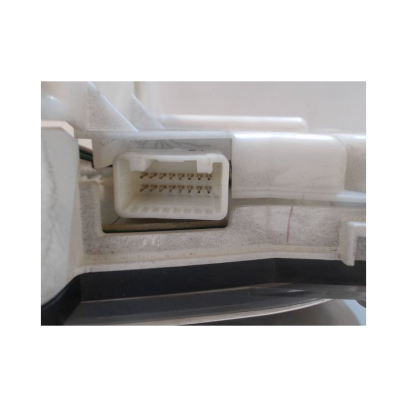 BLOC COMPTEURS TOYOTA AVENSIS VERSO 01-03