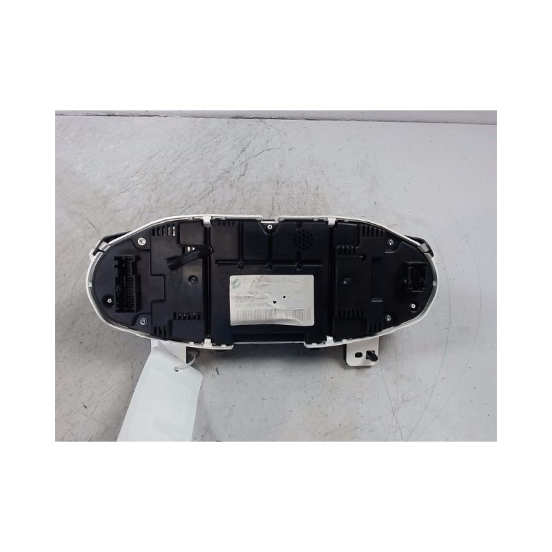 BLOC COMPTEURS FORD FIESTA 2010-