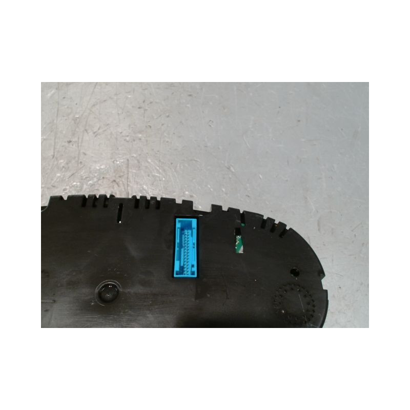 BLOC COMPTEURS VOLKSWAGEN TOURAN 09-