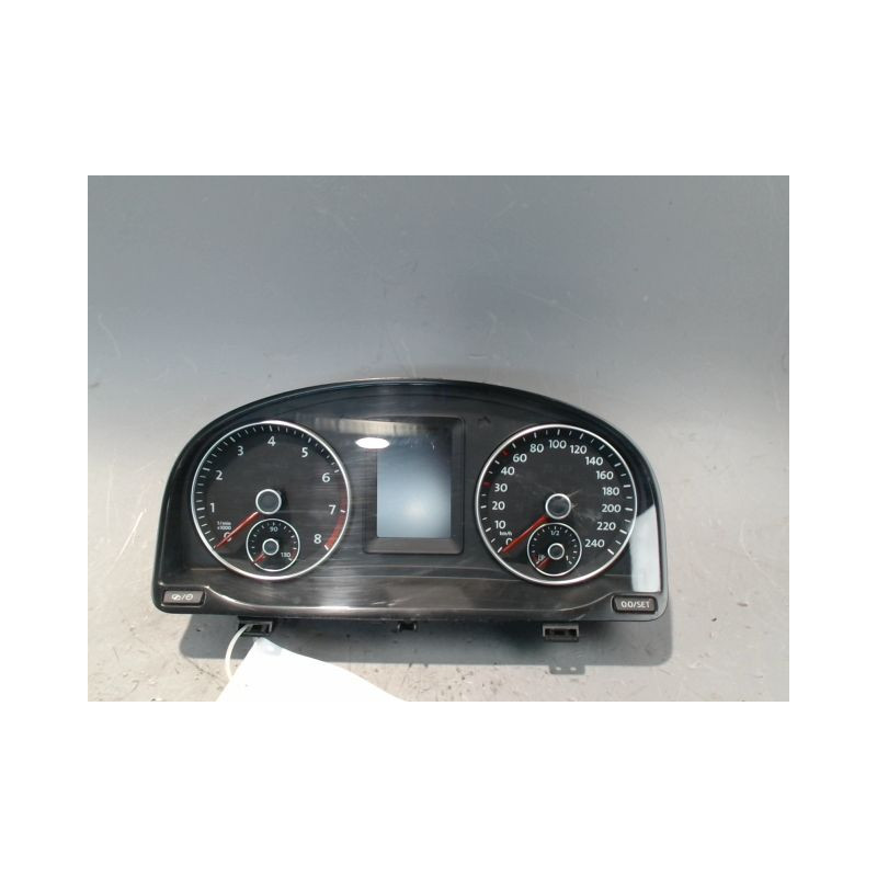 BLOC COMPTEURS VOLKSWAGEN TOURAN 09-