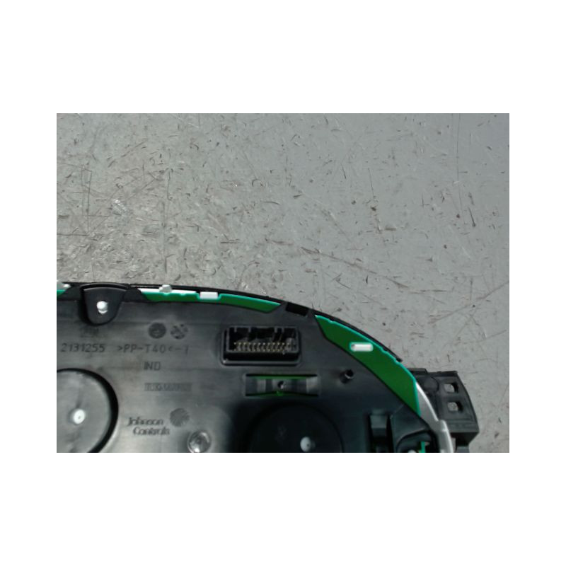 BLOC COMPTEURS DACIA SANDERO 2008-