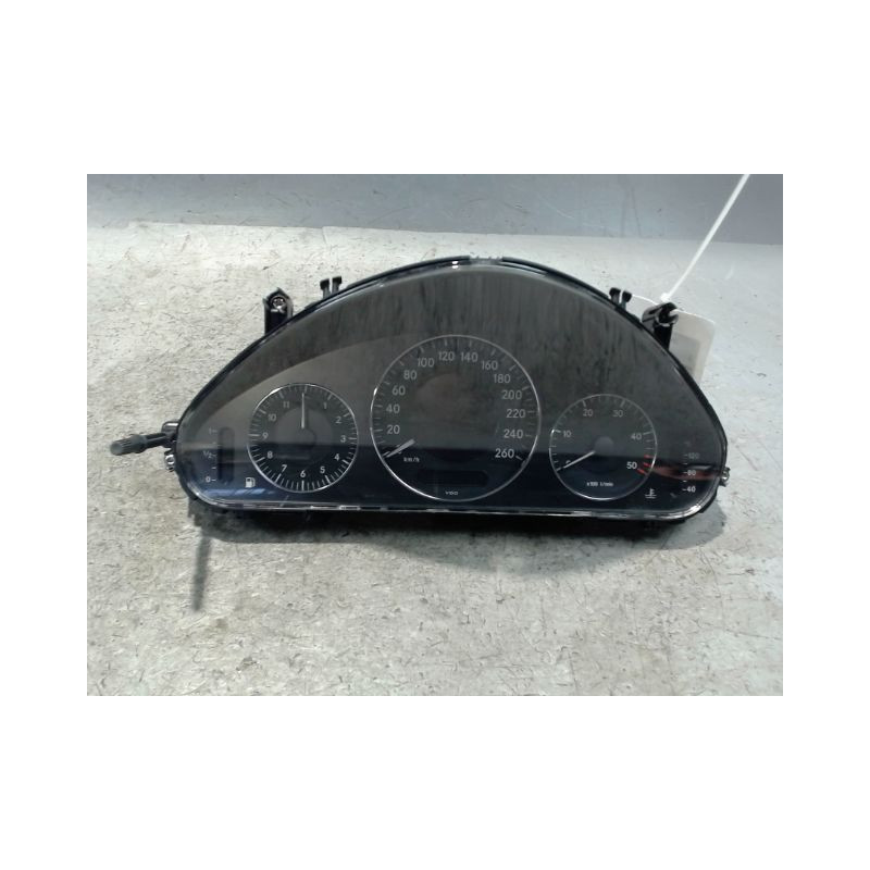 BLOC COMPTEURS MERCEDES CLASSE E 2006-