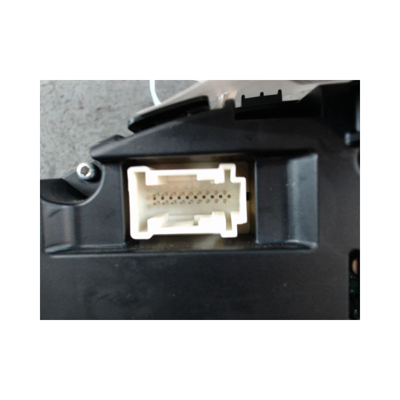 BLOC COMPTEURS MERCEDES CLASSE B 2008-