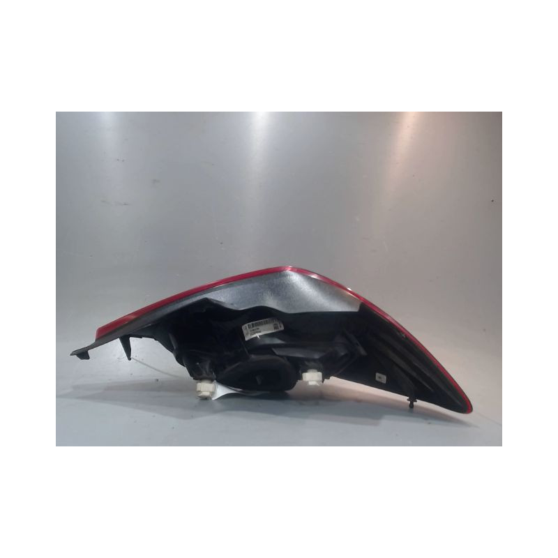 FEU ARRIERE GAUCHE  OPEL CORSA
