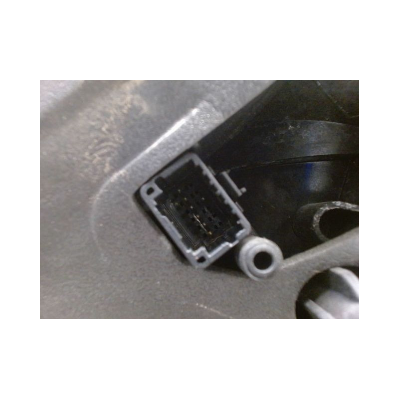 RETROVISEUR EXTERIEUR ELECTRIQUE DROIT RENAULT CLIO III 2009-