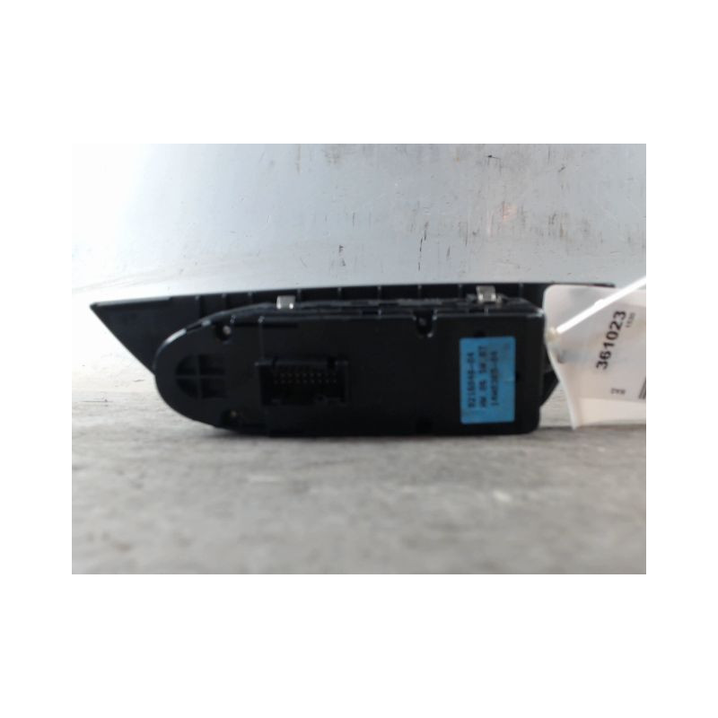 COMMANDE LEVE-GLACE PORTE AVG B.M.W. X1