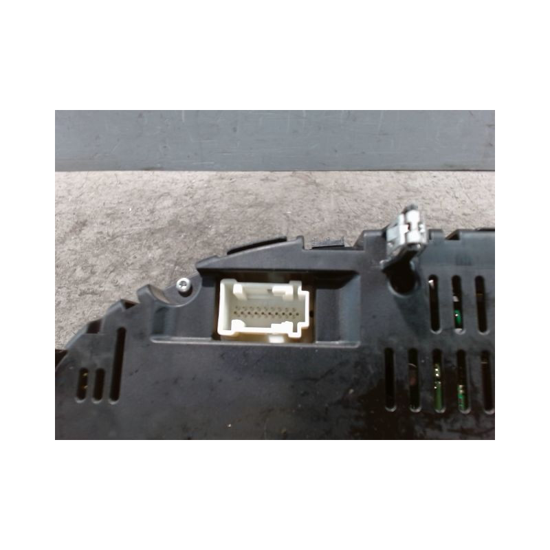 BLOC COMPTEURS MERCEDES CLASSE A 2004-