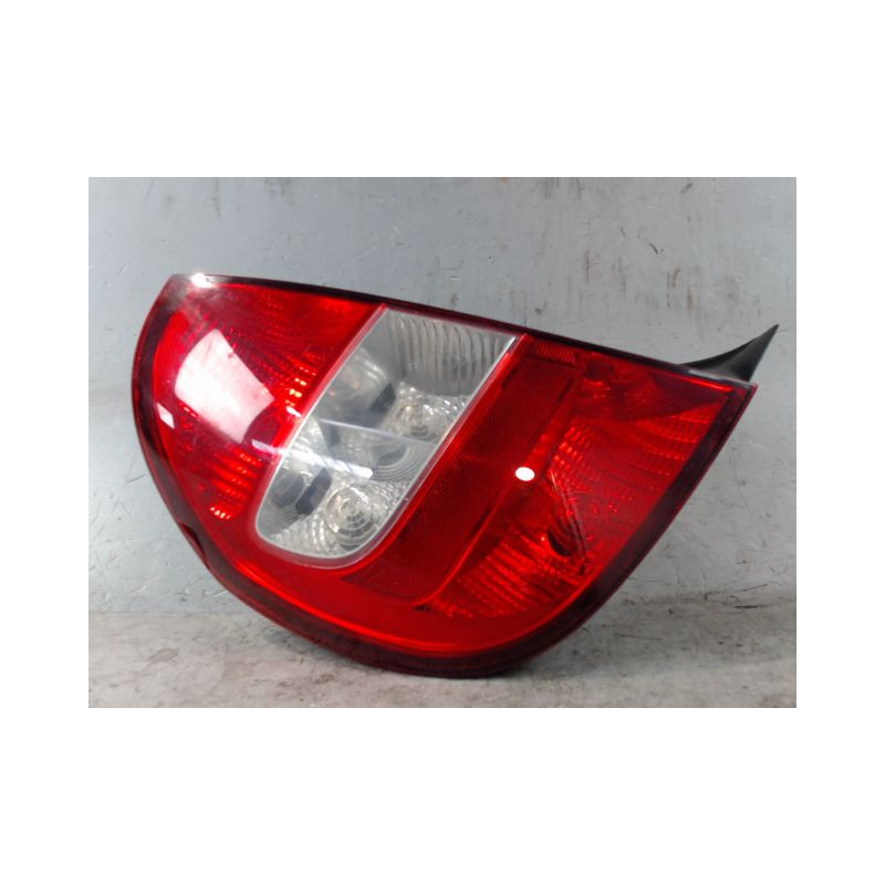 FEU ARRIERE GAUCHE  CITROEN C5 2001-2004