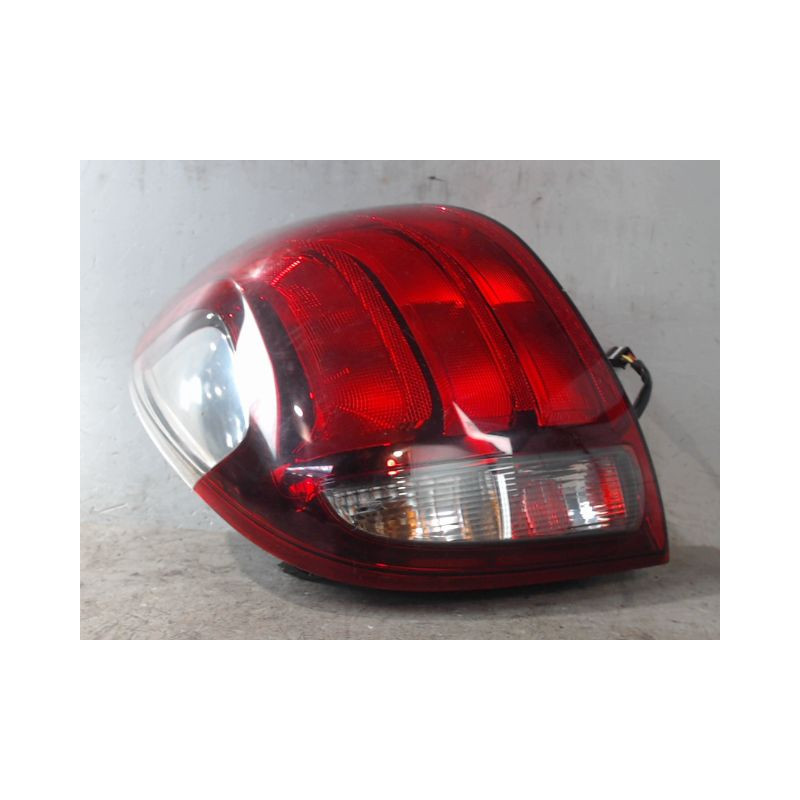 FEU ARRIERE DROIT PEUGEOT 108