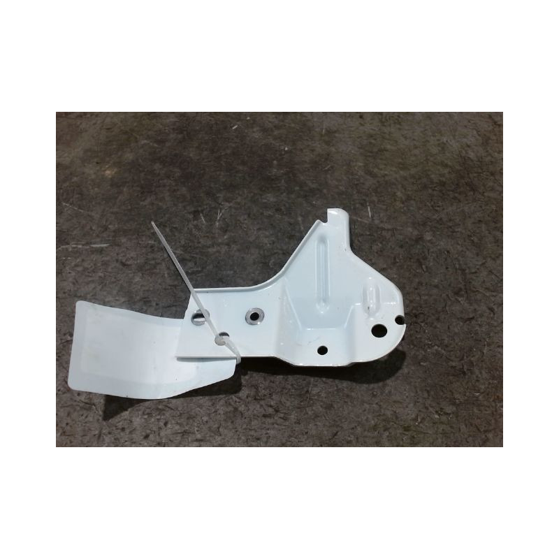 SUPPORT AILE AVG CITROEN C1 3P