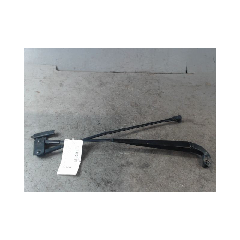 BRAS ESSUIE-GLACE AVANT GAUCHE PEUGEOT 108
