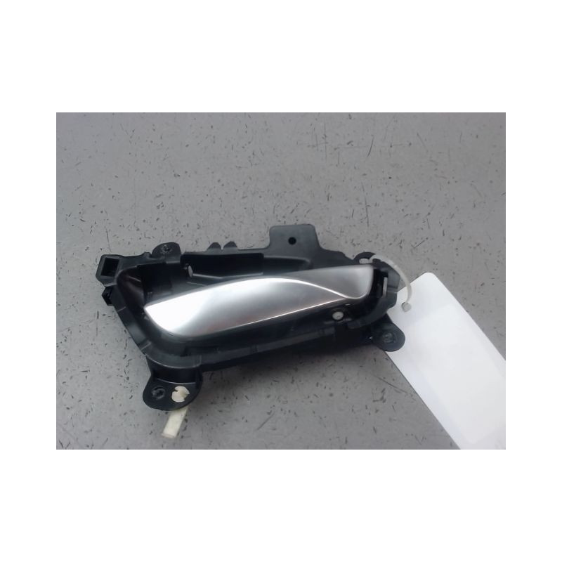 POIGNEE INTERIEURE PORTE AVANT DROIT BMW SERIE 1 II (F20/F21) 2011-...