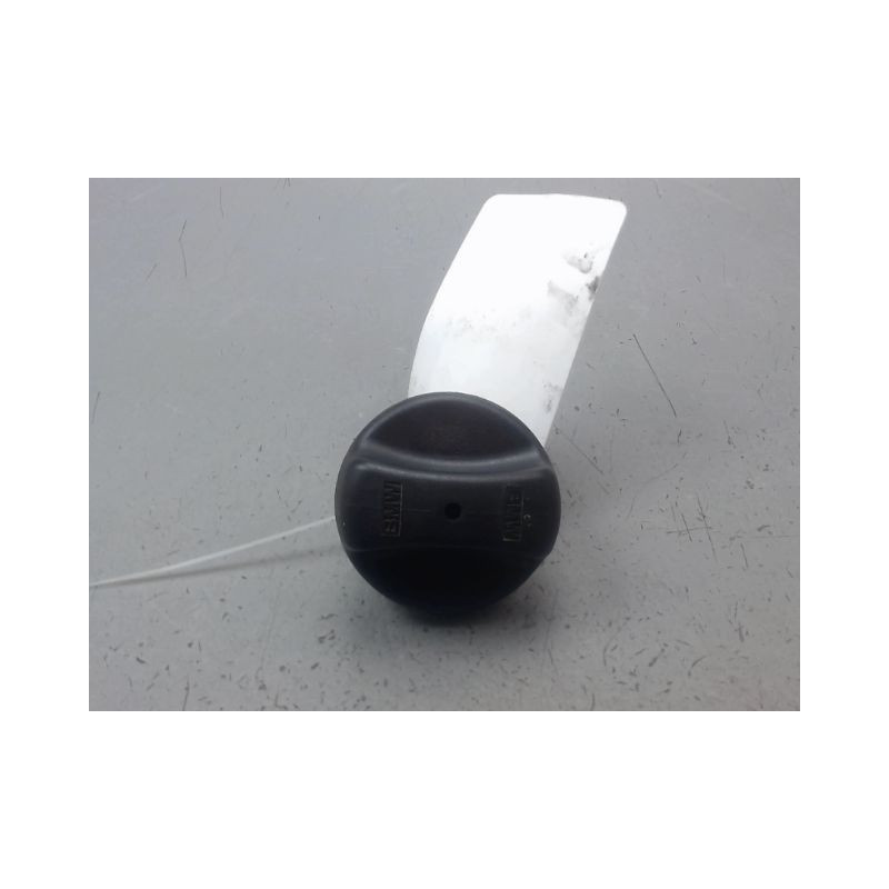 BOUCHON RESERVOIR A CARBURANT BMW SERIE 1 I Phase 2 (E87) 2007-2011